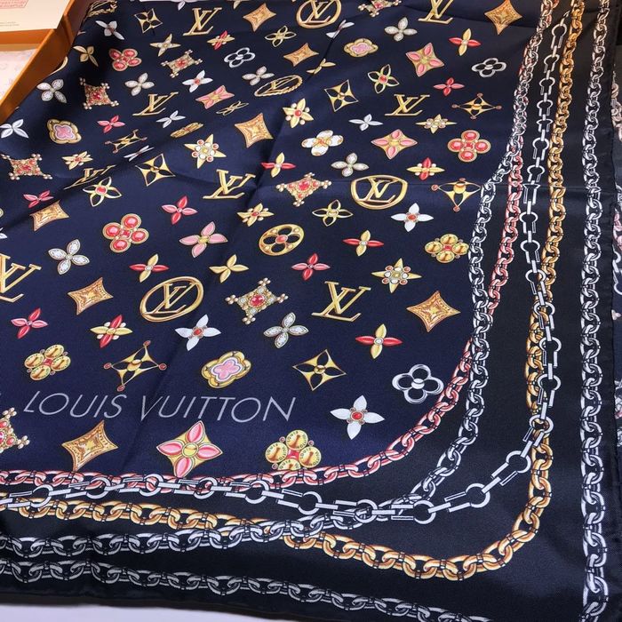 Louis Vuitton Scarf LVS00119